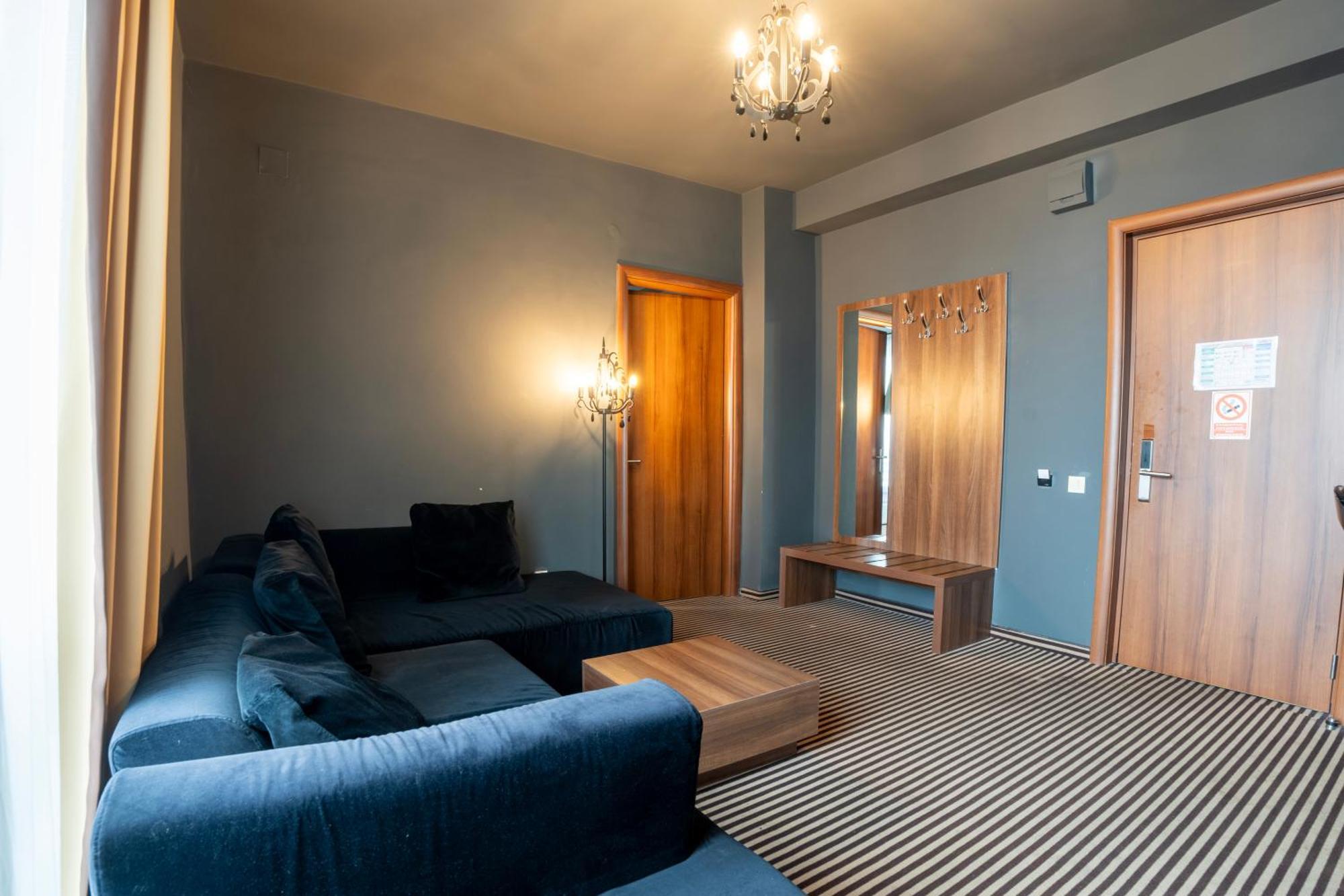 Alex&George Boutique Hotel Kluż-Napoka Zewnętrze zdjęcie